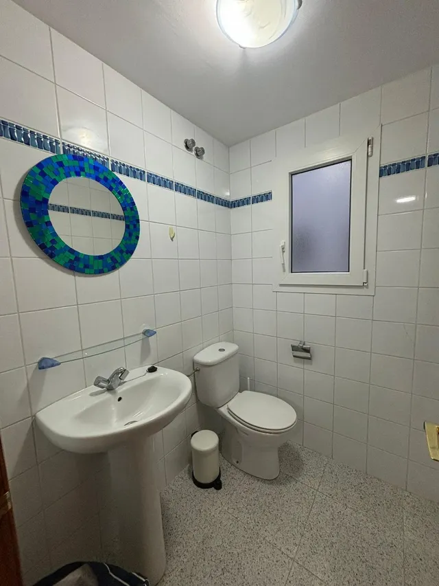 Luminoso y acogedor piso con ascensor en Castillo del Romeral, listo para entrar a vivir — 11