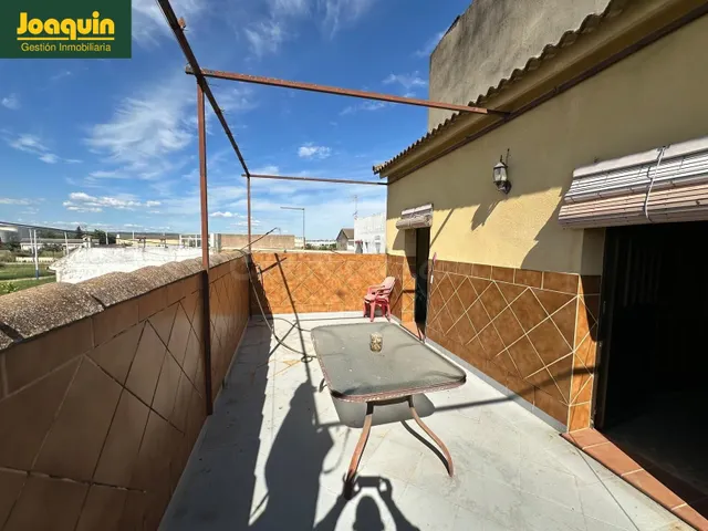 Gran piso en Barriada de los Ángeles
