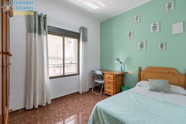 Piso en Zaidín — 13
