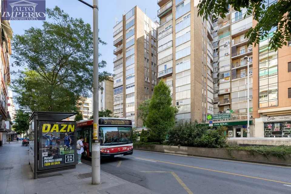 Piso luminoso para estudiantes en zona céntrica