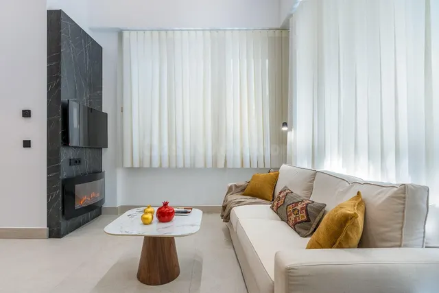 PRECIOSO ESTUDIO DE LUJO EN URBANIZACION TRIUNFO JARDIN — 2