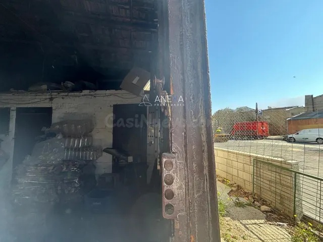 Nave industrial 325m² en alquiler - Provençals del Poblenou - foto 4