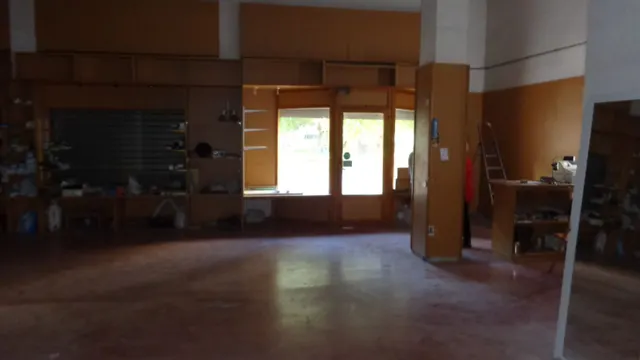 ALQUILER O VENTA DE LOCAL COMERCIAL — 6