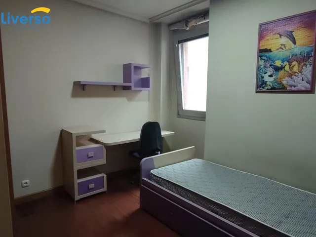 Alquilamos magnífico y amplio piso por temporadas cortas, ideal para estudiantes o empresarios. 400€ cada hbtc n mas gastos. — 11