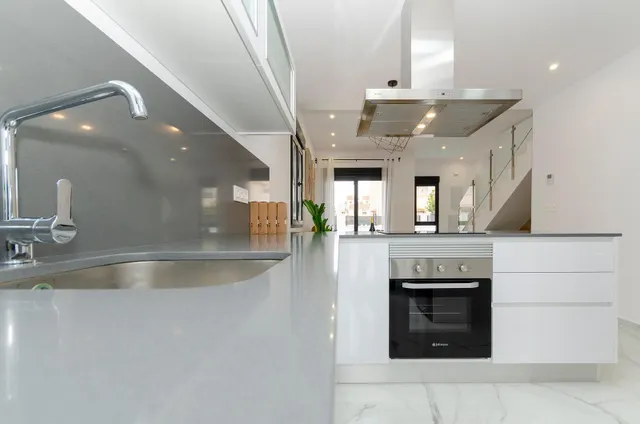 VILLA DE NUEVA CONSTRUCCIÓN DE 3 DORMITORIOS EN TORREVIEJA — 7