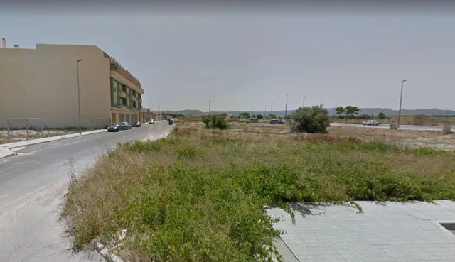 SE VENDE TERRENO EN MUY BUENA ZONA DE MONFORTE URBANO — 5