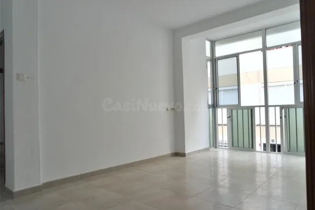 FANTASTICA OPORTUNIDAD VIVIENDA INDEPENDIENTE EN PLANTA ALTA - foto 2