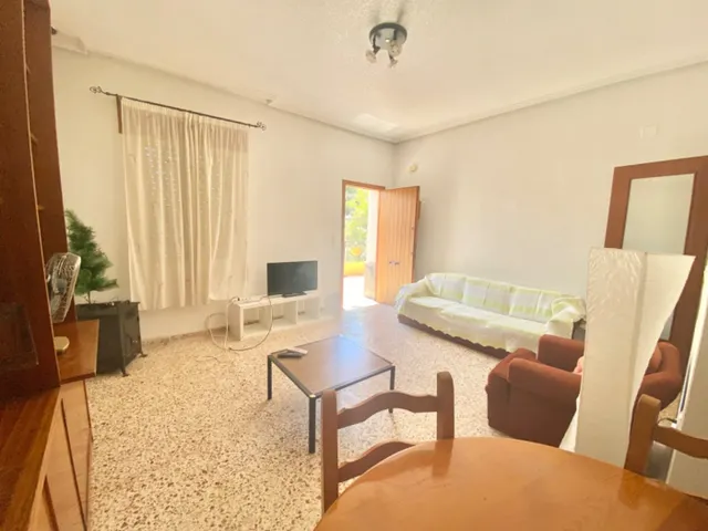 Estupenda casa en los desamparados, amplia, con porche, toda amueblada, a tan solo 5min de Orihuela ciudad (máximo dos inquilinos, o 3 estudiantes) estancia temporal — 14
