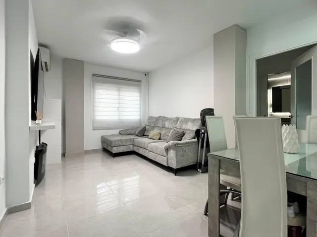 Piso en venta en Calle Pintor Soriano Quiros s/n — 7