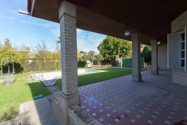 Magnífico chalet en al Aljarafe sevillano — 21