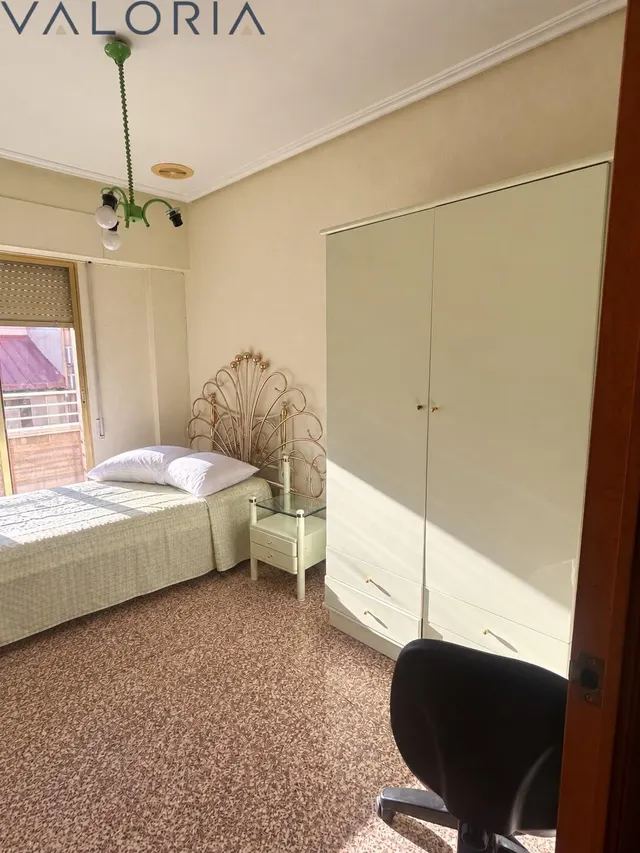 Vivienda exterior en esquina con ascensor en Sector V, Elche — 11