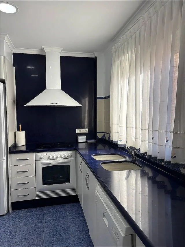 Chalet pareado con vistas al mar en Playa del Rey: un hogar junto al Mediterráneo para todo el año — 31