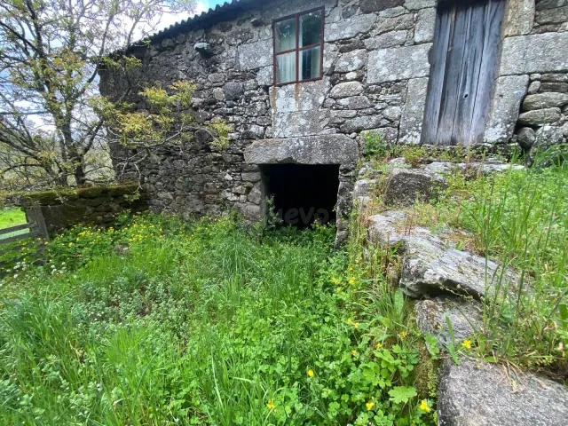¡OPORTUNIDAD PARA REFORMAR LA CASA DE TUS SUEÑOS EN GOMESEN - foto 3