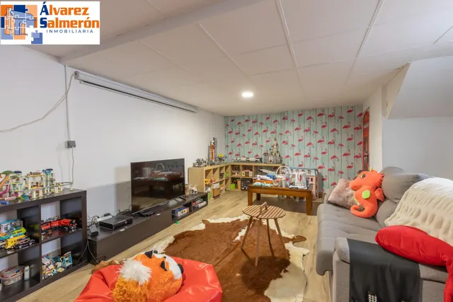 Espacio, confort y calidad: magnífica vivienda unifamiliar adosada — 24