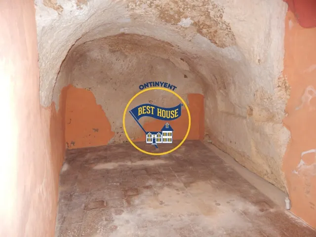 INMUEBLE CON GRANDES POSIBILIDADES EN EL CASCO ANTIGUO DE BOCAIRENT — 2