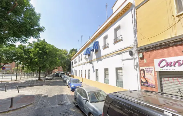 Venta piso en Sevilla — 3