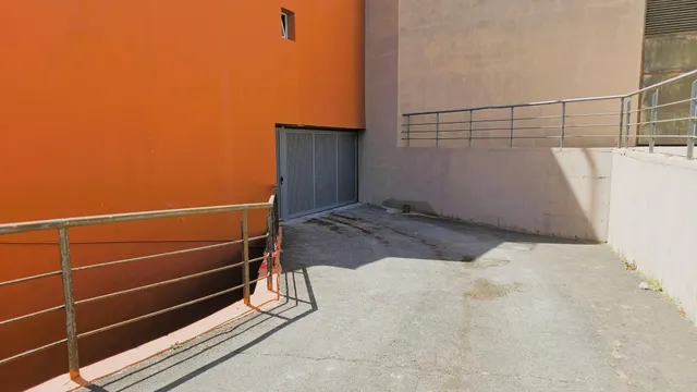Oportunidad. Radazul Bajo -- Lote de 9 Plazas de Garaje — 3