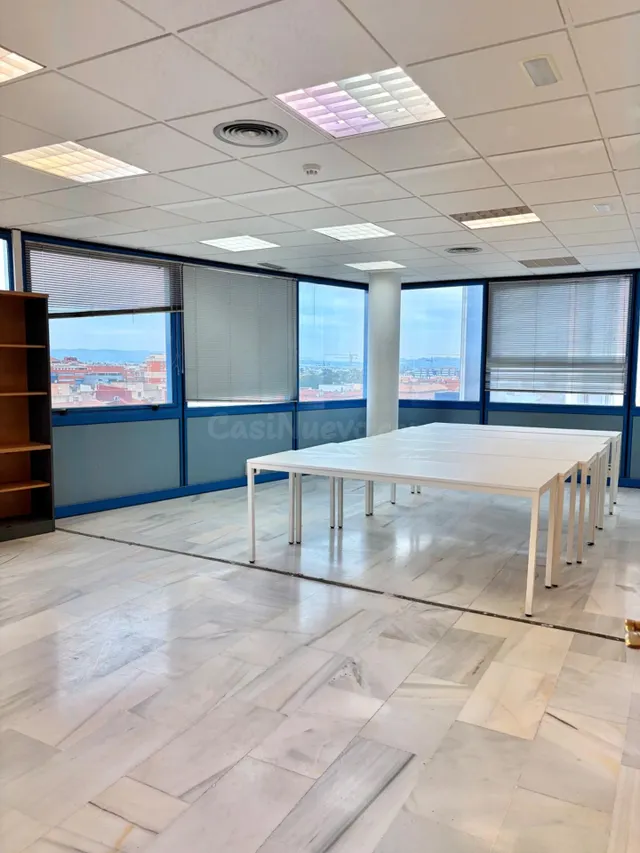 Oficinas en edificio exclusivo de uso profesional junto al c - foto 4