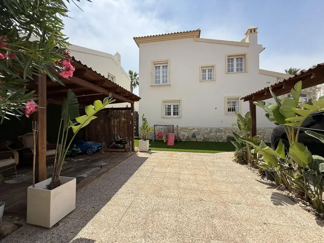 Villa 4 habitaciones 137m² en venta - Las Ramblas — 10
