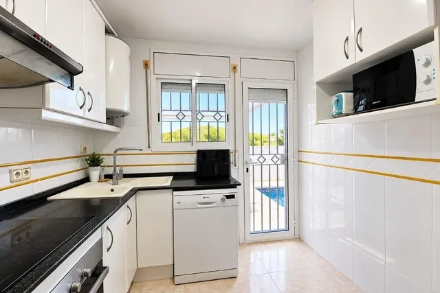 Casa independiente con piscina privada en Calafell — 10