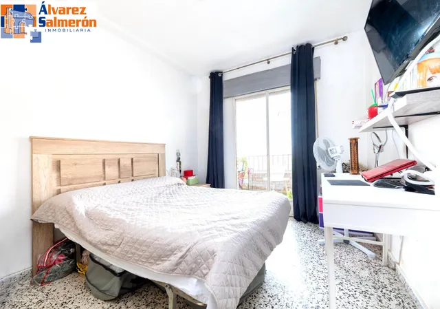 En Venta Piso de 4 dormitorios con ascensor, ideal para reformar a tu gusto. — 10