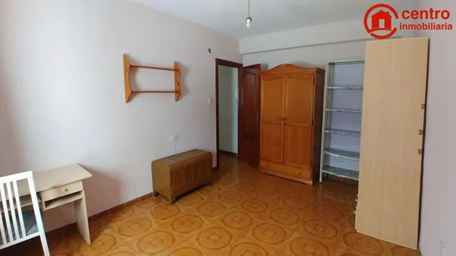 Piso céntrico junto a la Salle — 8