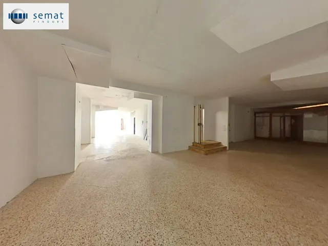 Compra o alquila este local comercial en la mejor zona de Cervera — 8
