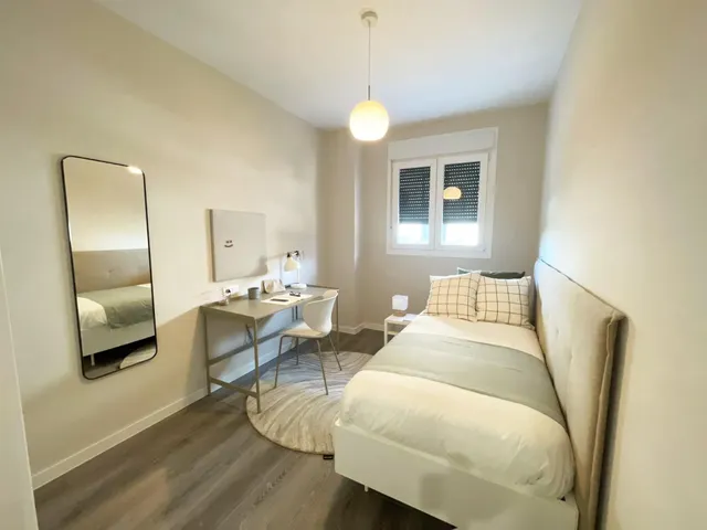 Pisos 3 habitaciones a estrenar en Teatinos / Carlos de Haya — 9