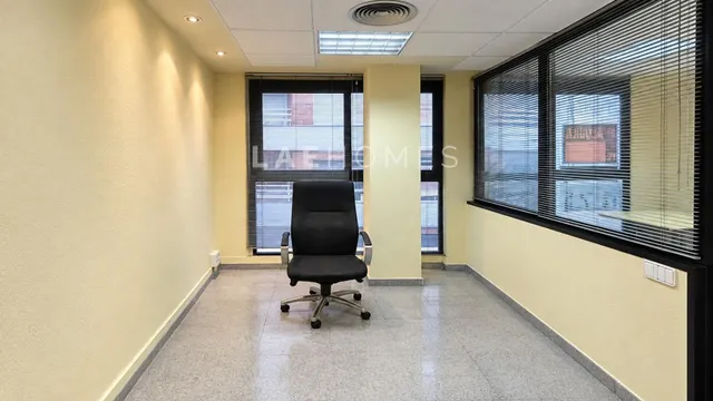 Oficina en pleno centro de Alicante — 10