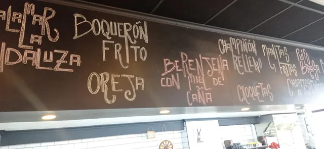 SE VENDE NEGOCIO DE HOSTELERIA, EN PLENO FUNCIONAMIENTO. — 12