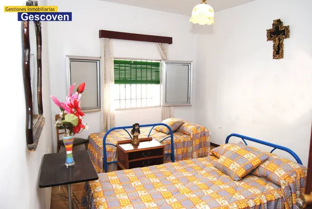 MUY CENTRICA VIVIENDA CON TERRAZA — 14