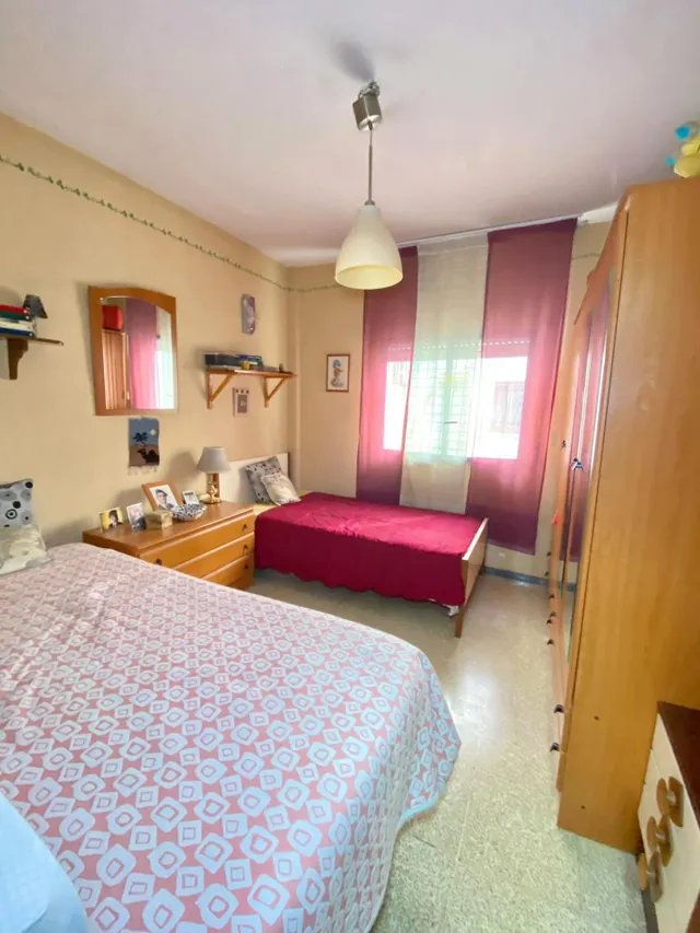 Piso 4 habitaciones 126m² en venta - Av. Barcelona - Viñuela - Rescatado — 20