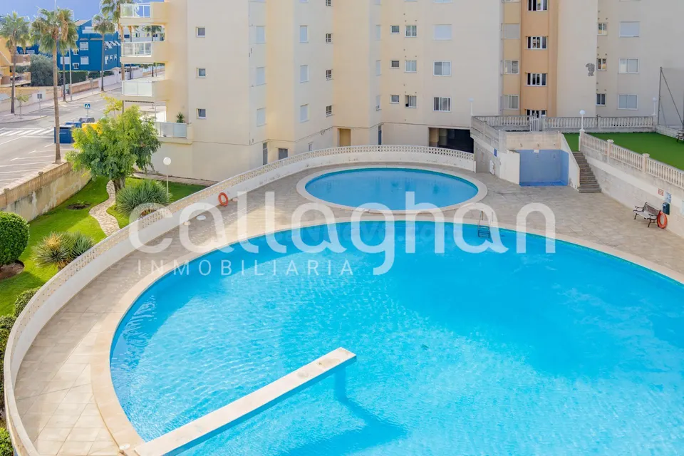 APARTAMENTO VISTAS AL MAR Y LA MONTAÑA