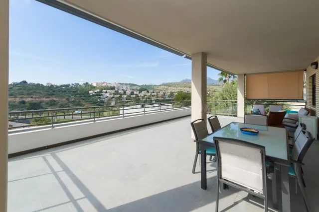 ALQUILER ANUAL : Magnífico apartamento en alquiler anual en Torre Bellver — 2
