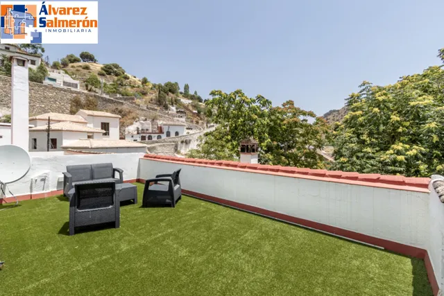 Casa reformada en el Camino del Sacromonte — 24