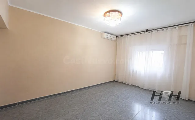 Casa 6 habitaciones 201m² en venta - URB. CASAS VERDES - foto 2