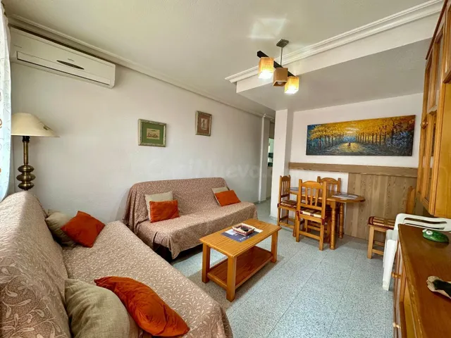 SE VENDE ADOSADO EN LOS NAREJOS, DOS habitaciones Y DOS ASEOS — 2