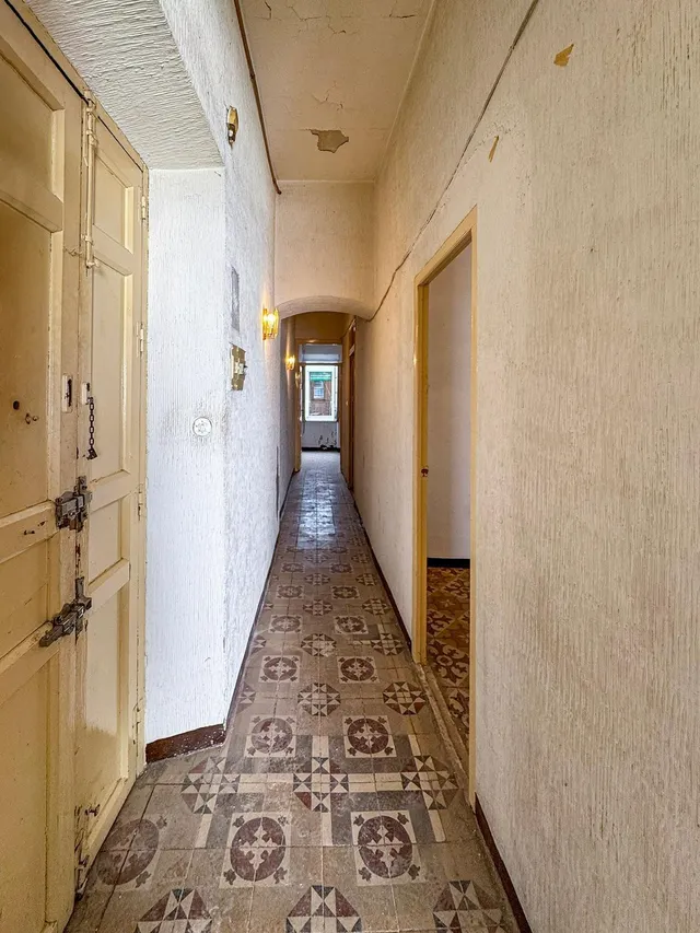 Piso en el corazón de la ciudad — 8