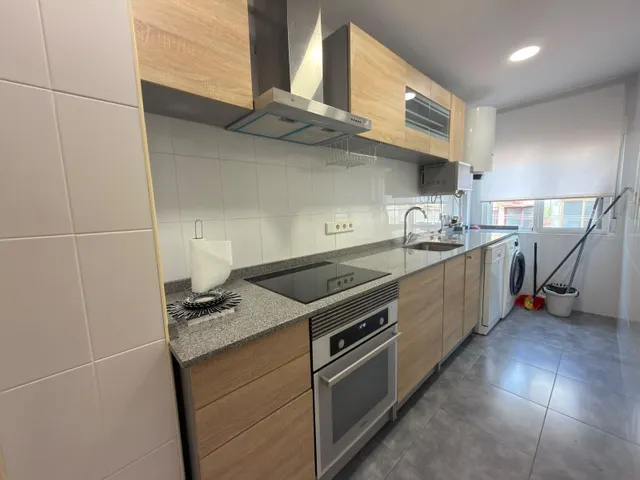 Espacioso y Moderno Piso Reformado en Altozano, Alicante - ¡Tu Nuevo Hogar Te Espera! — 6