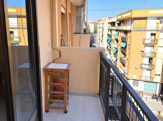 Piso de 65 m2 con 3 habitaciones y ascensor — 21