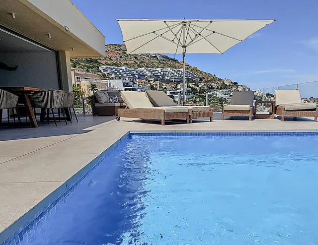 Villa exclusiva con vista paradisiaca — 17