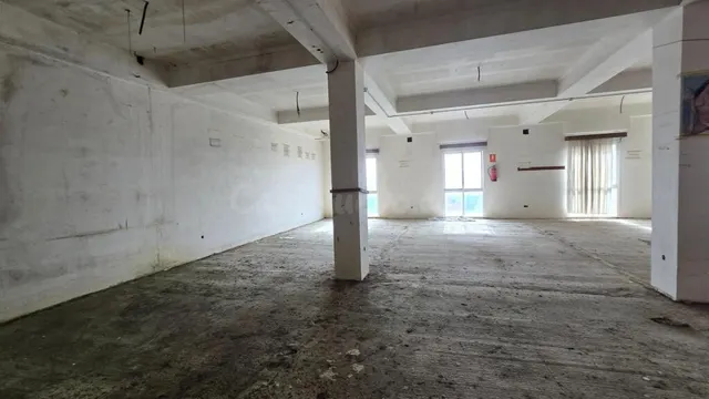 Edificio para vivienda (sin terminar) en Pilas - foto 5