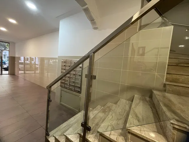 Alquiler temporal junto a abastos – reforma integral a estrenar, 3 habitaciones y ascensor — 28