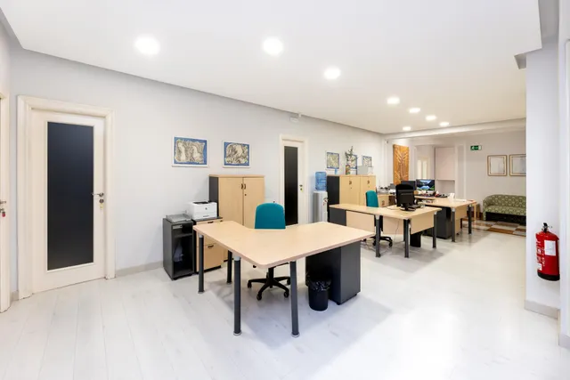 Gran vivienda en Plaza Los Campos - 7 habitaciones — 13
