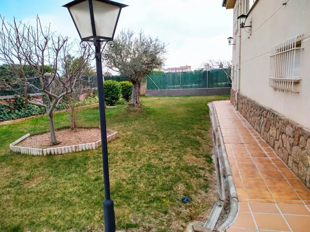 Urbis te ofrece un chalet independiente en venta en Castellanos de Villiquera, Salamanca. — 7