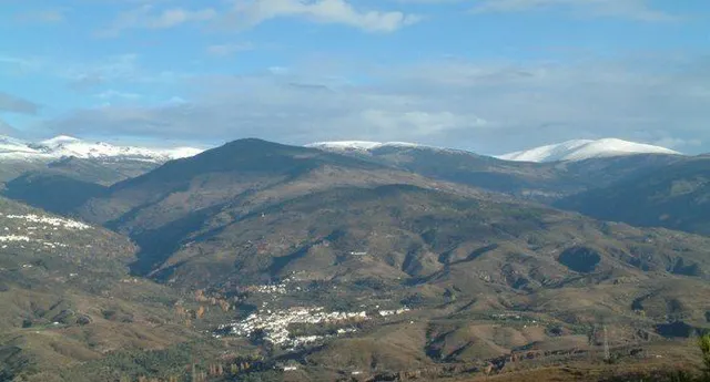 CASA CON VISTAS IMPRESIONANTES EN CADIAR, ALPUJARRA GRANADINA — 3