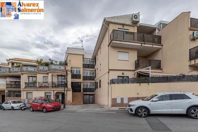 Piso en urbanización con piscina en Las Gabias — 19