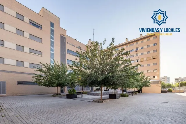 Ático dúplex en Campus de la Salud — 31