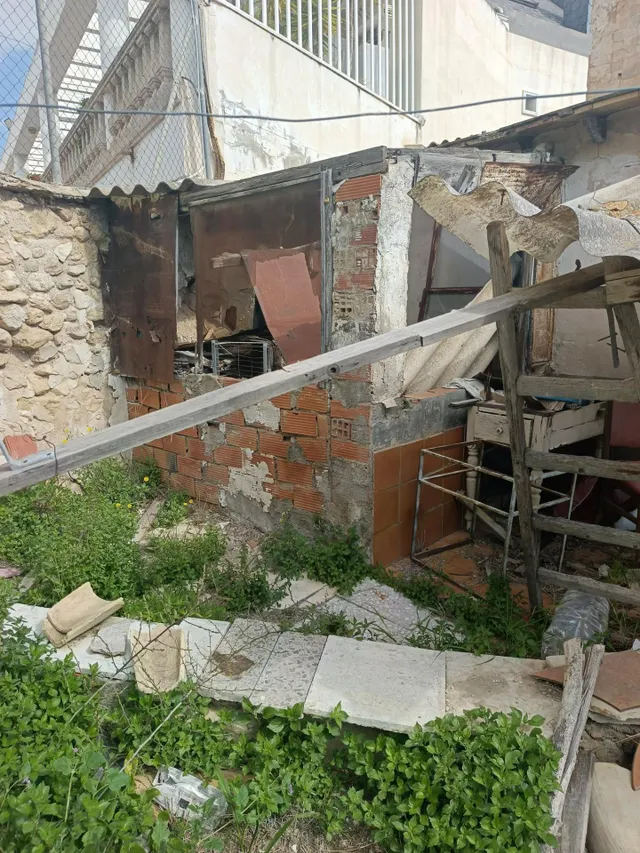 Gran casa en Aspe con inmenso jardín. — 13