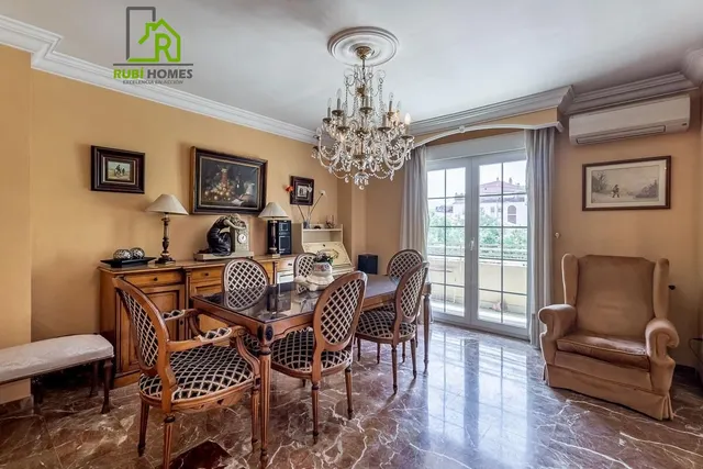 AMPLIO PISO EN VENTA JUNTO A PLAZA DE TOROS - GRANADA — 10